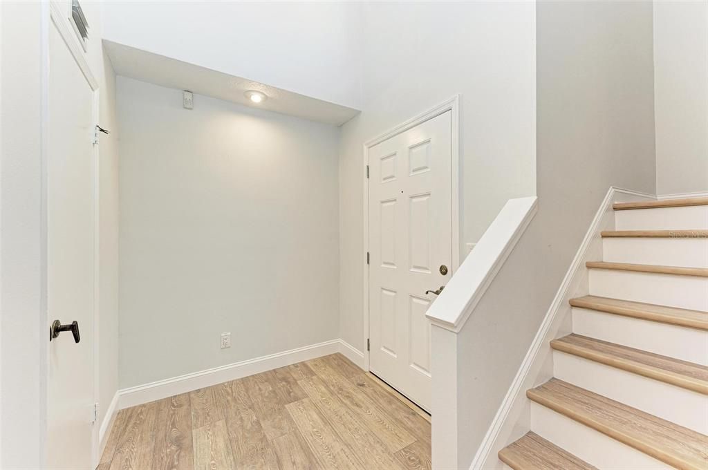 For Rent: $3,550 (3 beds, 2 baths, 1833 Square Feet)
