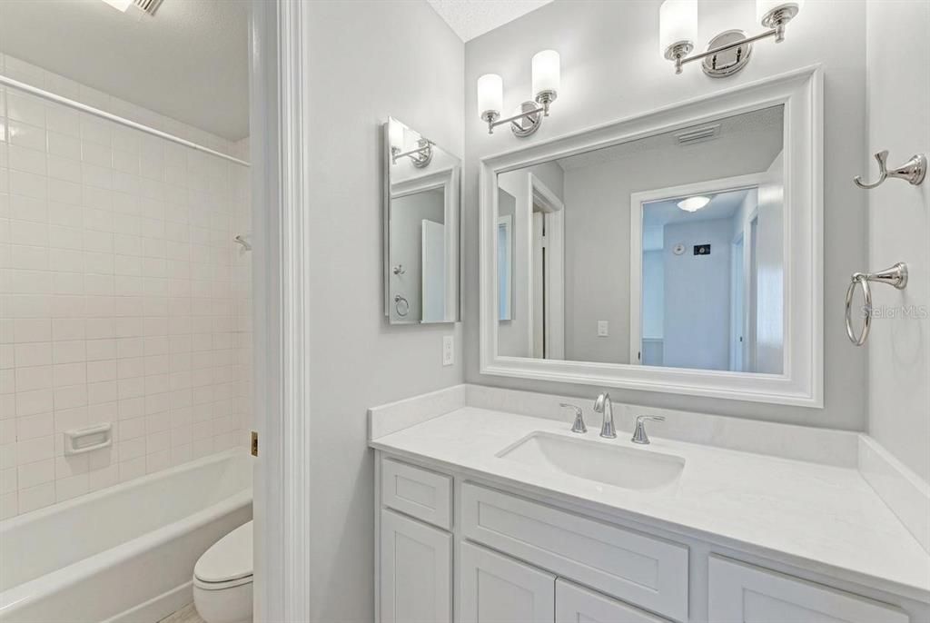 For Rent: $3,550 (3 beds, 2 baths, 1833 Square Feet)
