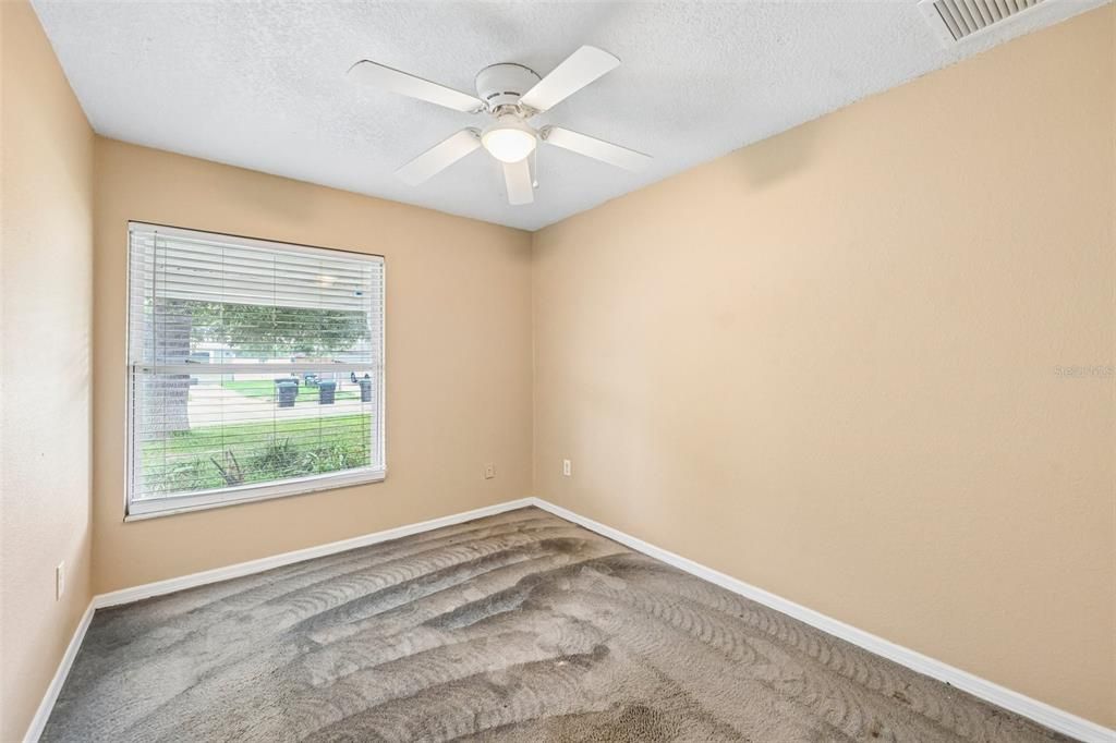 For Sale: $325,000 (3 beds, 1 baths, 1157 Square Feet)