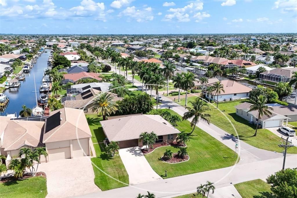En Venta: $399,900 (4 camas, 3 baños, 1900 Pies cuadrados)