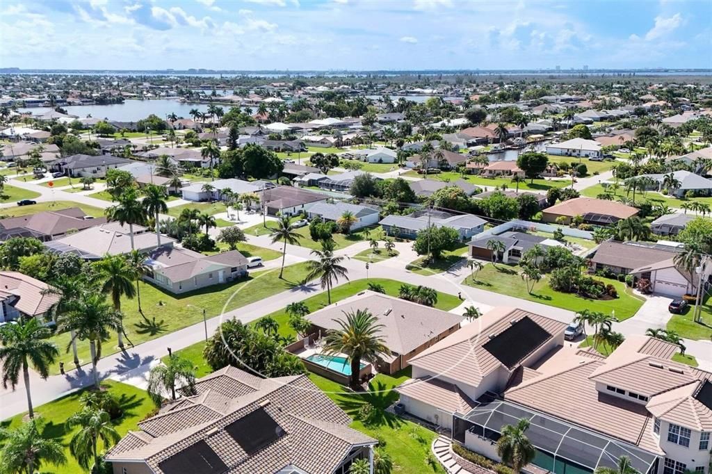 En Venta: $399,900 (4 camas, 3 baños, 1900 Pies cuadrados)