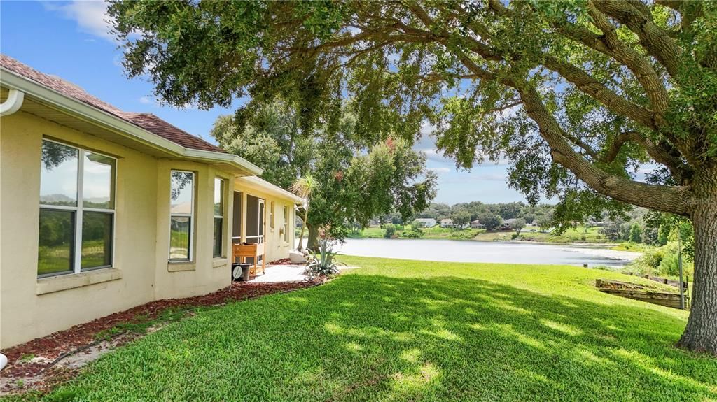 En Venta: $499,900 (3 camas, 2 baños, 2200 Pies cuadrados)