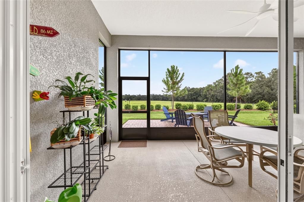 En Venta: $639,000 (3 camas, 3 baños, 2514 Pies cuadrados)