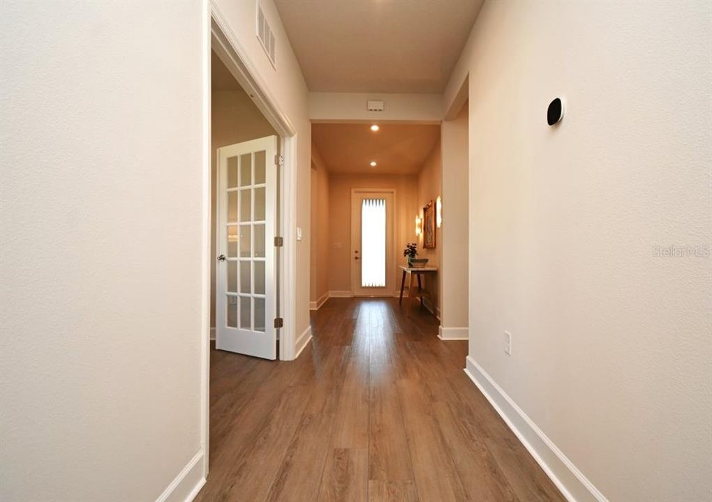 En Venta: $399,900 (3 camas, 2 baños, 2017 Pies cuadrados)