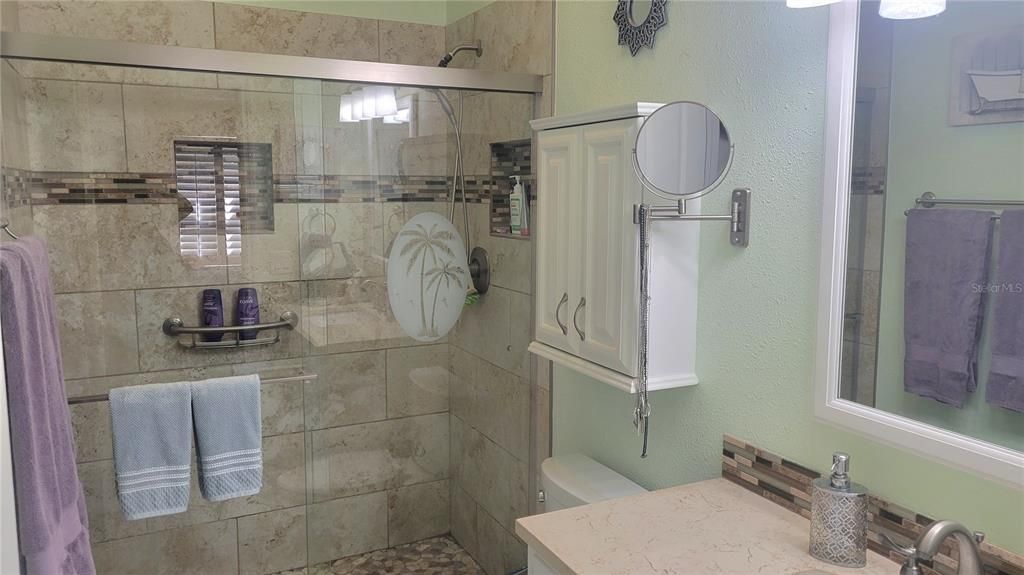 En Venta: $325,000 (2 camas, 2 baños, 1269 Pies cuadrados)