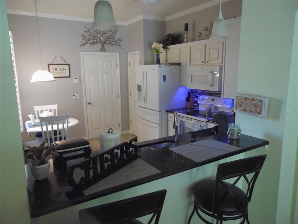 En Venta: $325,000 (2 camas, 2 baños, 1269 Pies cuadrados)
