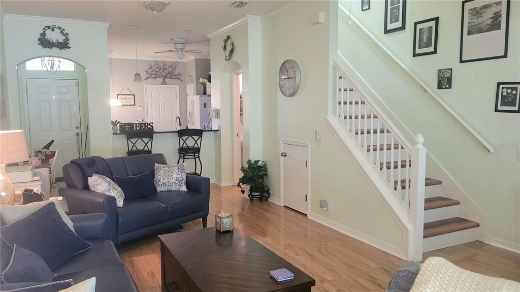 En Venta: $325,000 (2 camas, 2 baños, 1269 Pies cuadrados)