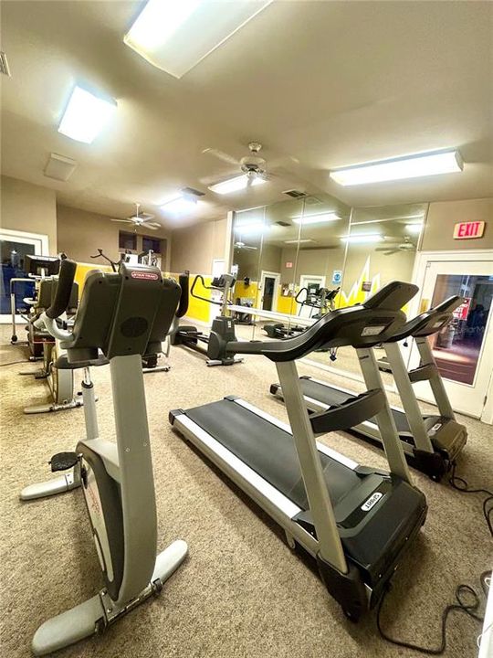 For Sale: $103,000 (1 beds, 1 baths, 552 Square Feet)
