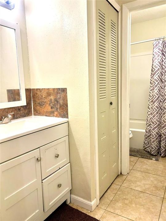 For Sale: $103,000 (1 beds, 1 baths, 552 Square Feet)