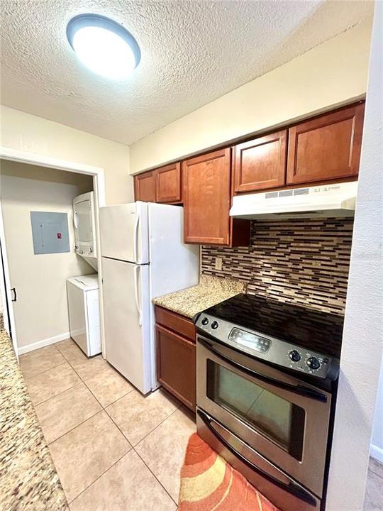 For Sale: $103,000 (1 beds, 1 baths, 552 Square Feet)