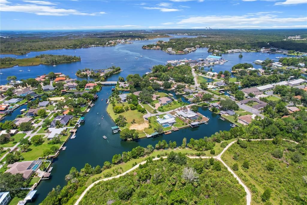 For Sale: $239,000 (2 beds, 2 baths, 1130 Square Feet)