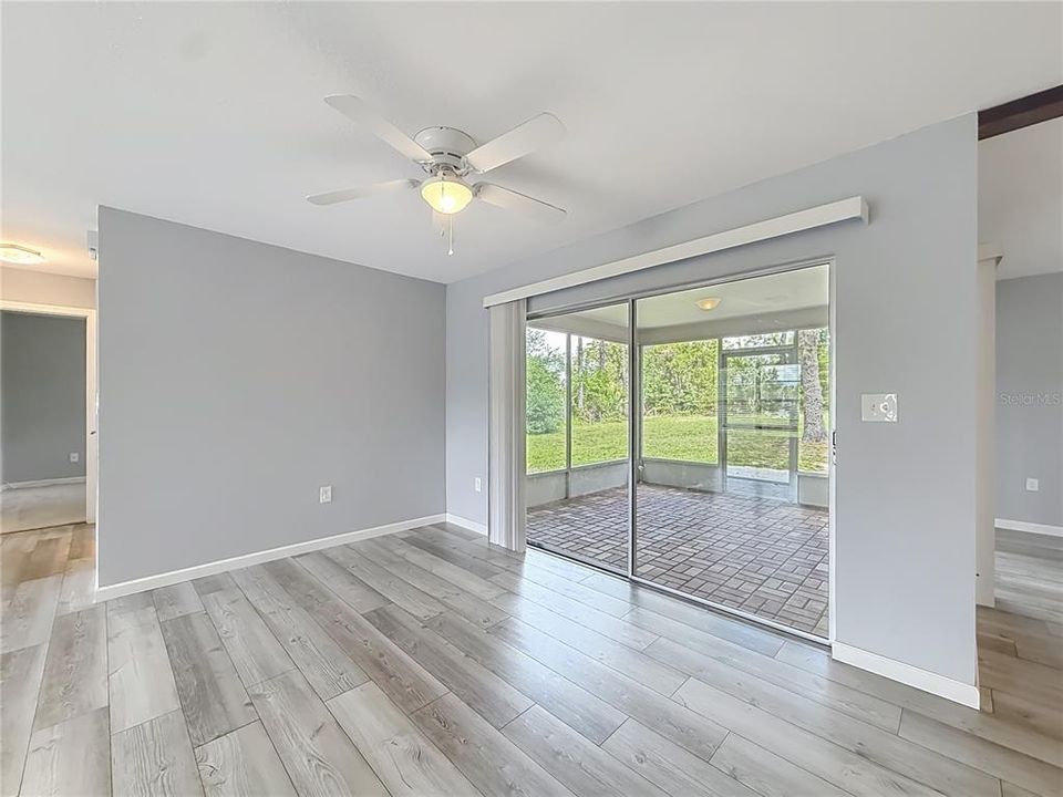 For Sale: $239,000 (2 beds, 2 baths, 1130 Square Feet)