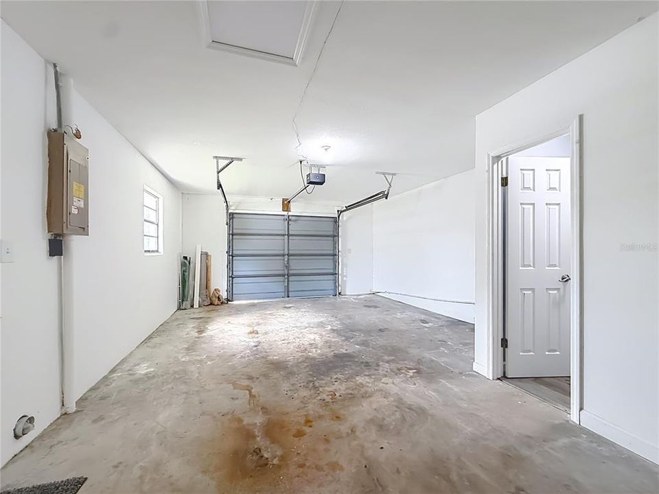 For Sale: $239,000 (2 beds, 2 baths, 1130 Square Feet)