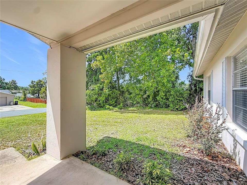 For Sale: $239,000 (2 beds, 2 baths, 1130 Square Feet)
