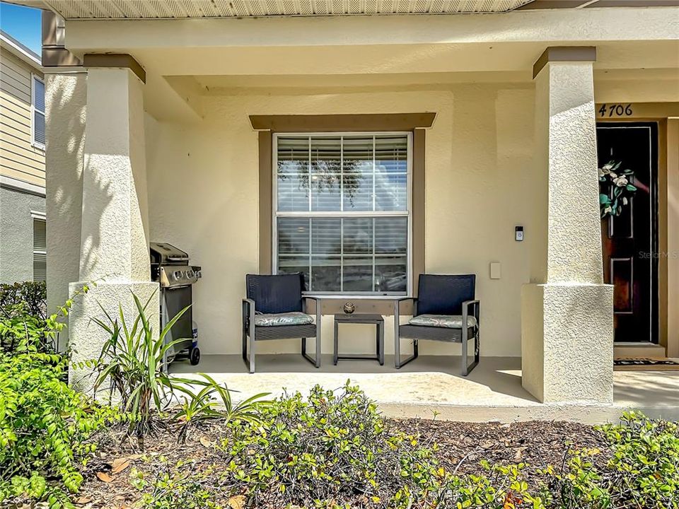 For Sale: $209,900 (2 beds, 2 baths, 1280 Square Feet)