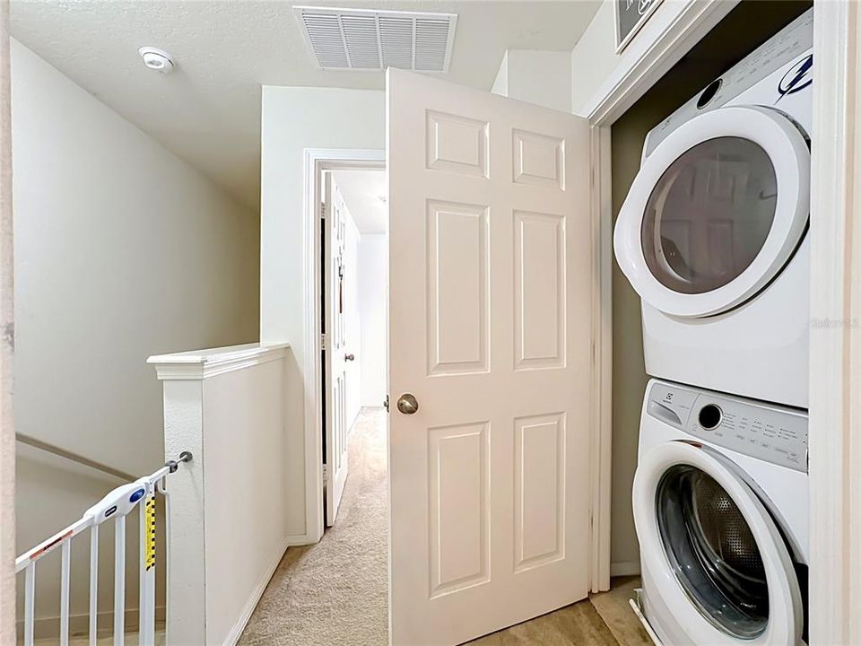 For Sale: $209,900 (2 beds, 2 baths, 1280 Square Feet)
