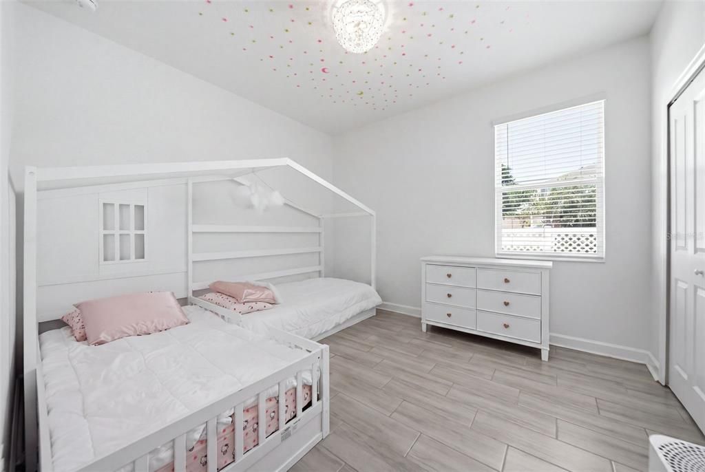 For Sale: $629,000 (4 beds, 3 baths, 2136 Square Feet)
