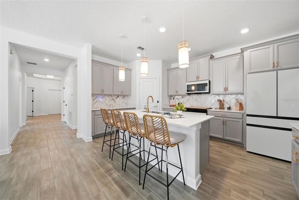 For Sale: $629,000 (4 beds, 3 baths, 2136 Square Feet)