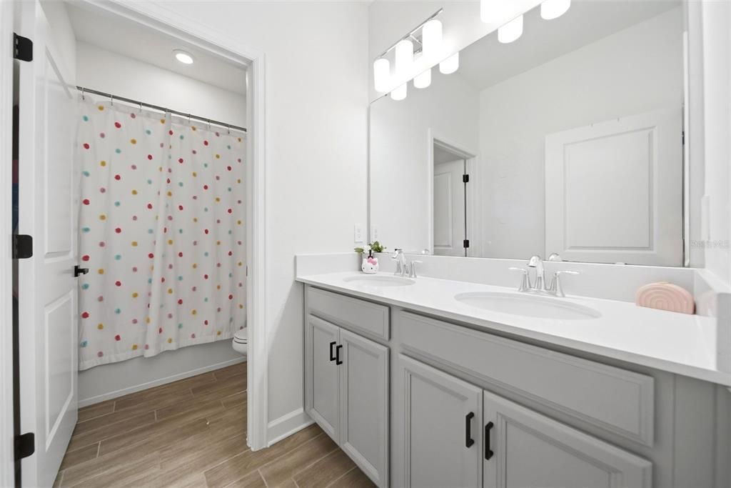 For Sale: $629,000 (4 beds, 3 baths, 2136 Square Feet)