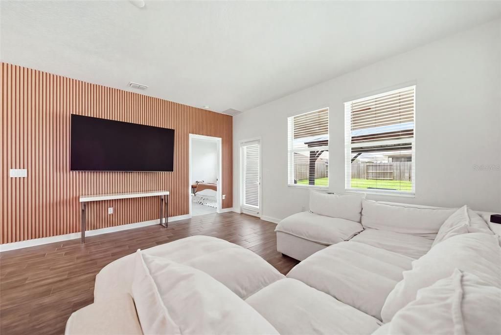 For Sale: $629,000 (4 beds, 3 baths, 2136 Square Feet)