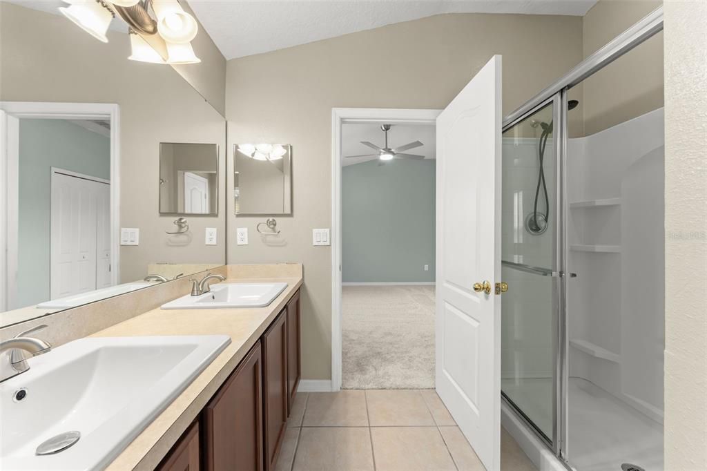 For Sale: $275,000 (3 beds, 2 baths, 1530 Square Feet)