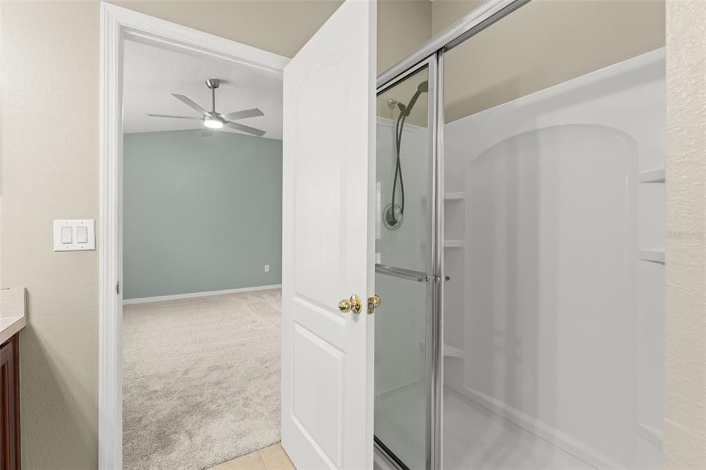 For Sale: $275,000 (3 beds, 2 baths, 1530 Square Feet)