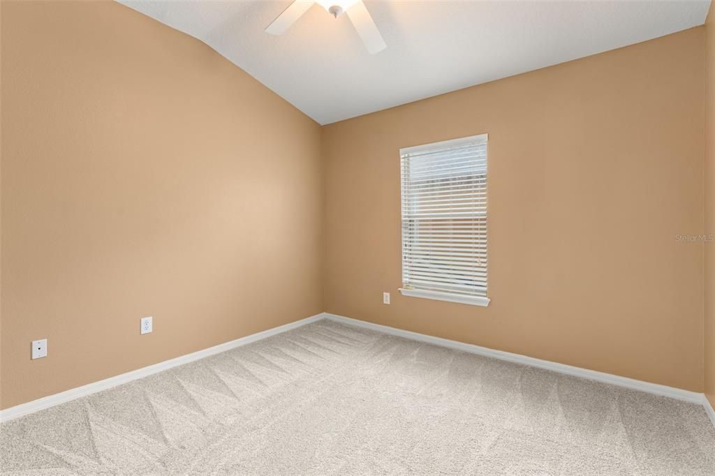 For Sale: $275,000 (3 beds, 2 baths, 1530 Square Feet)