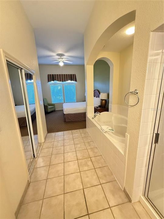 En Venta: $189,900 (3 camas, 2 baños, 1231 Pies cuadrados)