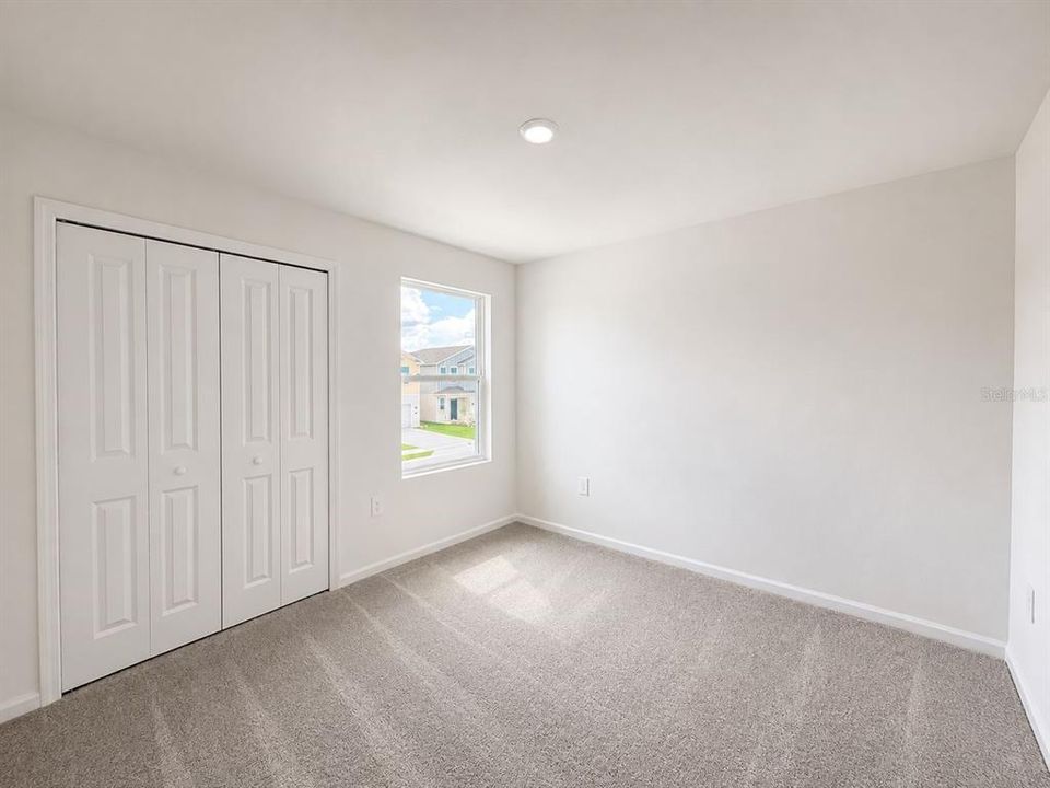 For Rent: $2,250 (5 beds, 2 baths, 2112 Square Feet)