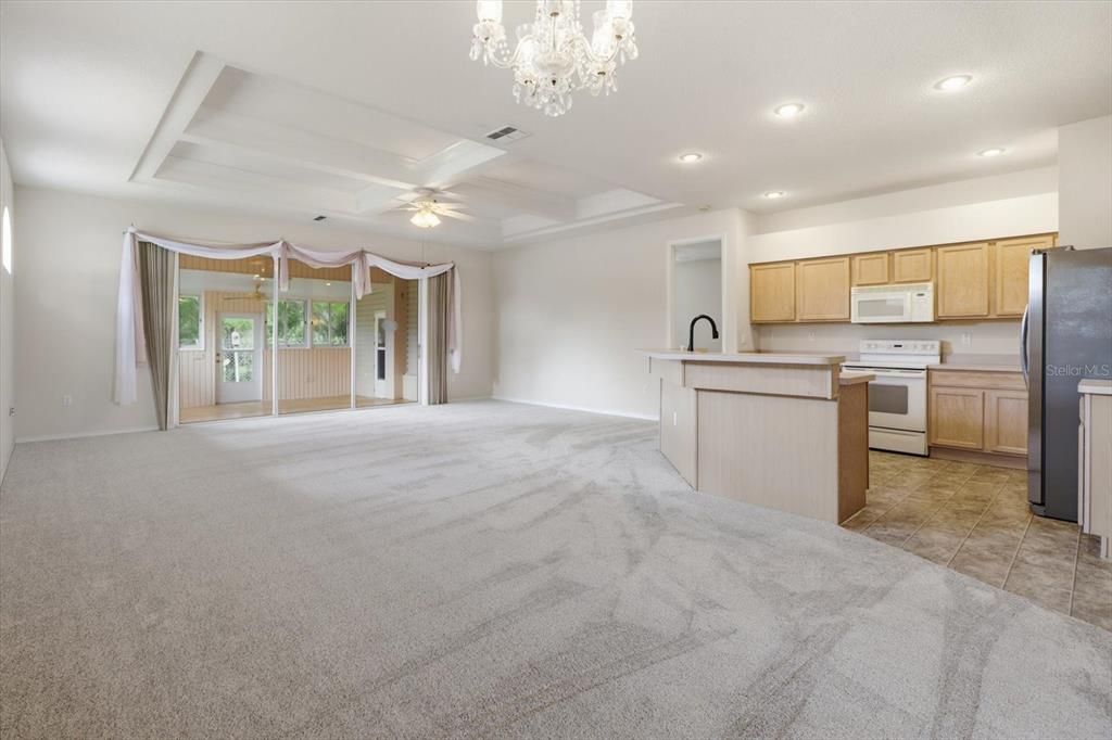 For Sale: $214,900 (2 beds, 2 baths, 1697 Square Feet)