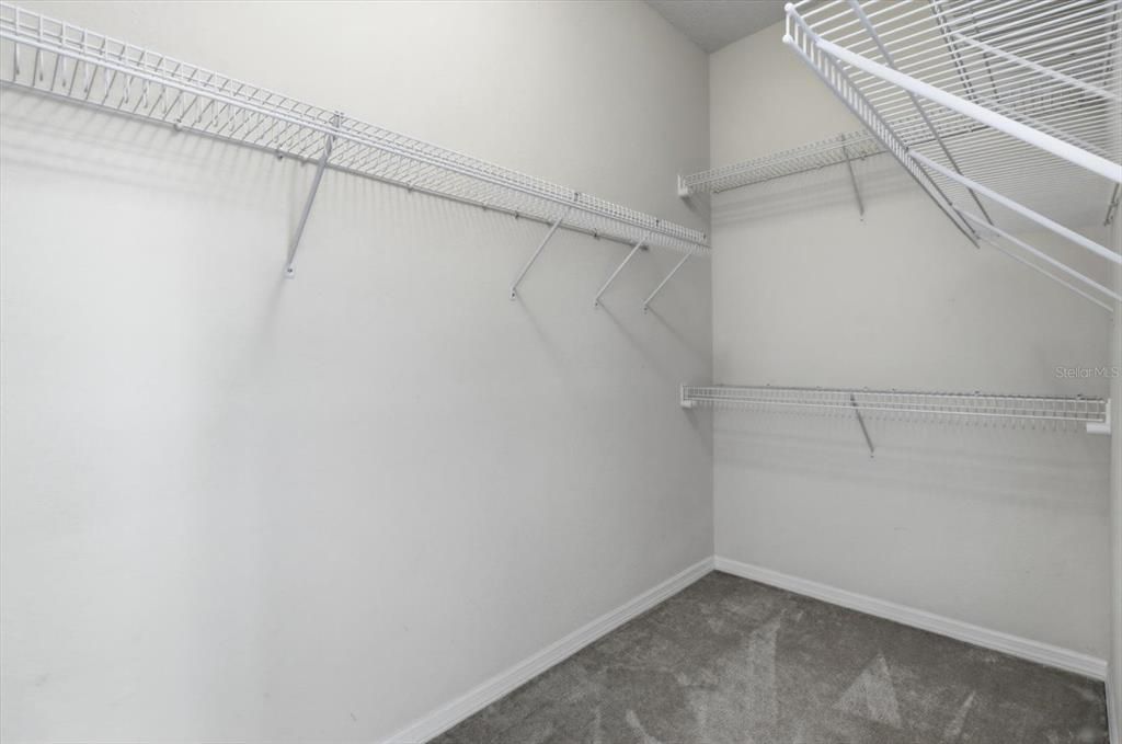 For Sale: $214,900 (2 beds, 2 baths, 1697 Square Feet)