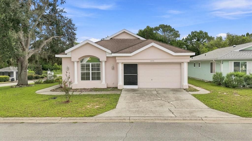 For Sale: $214,900 (2 beds, 2 baths, 1697 Square Feet)