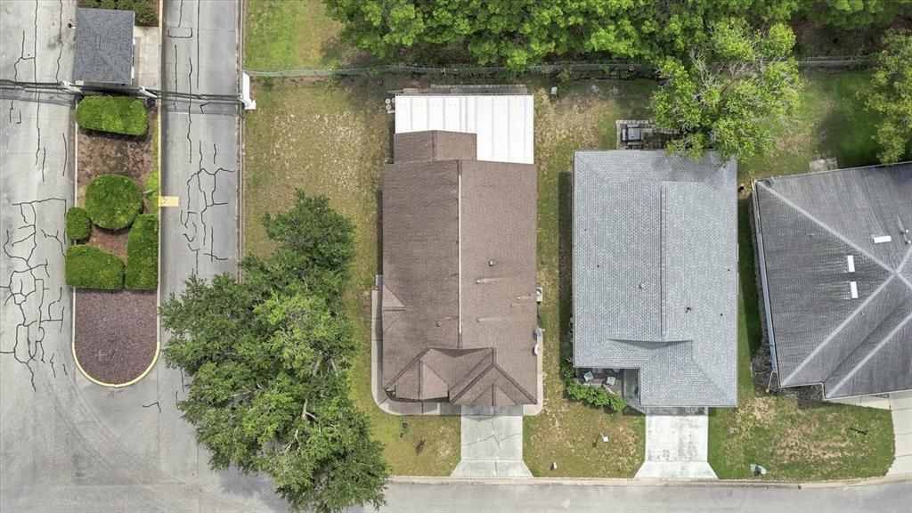 For Sale: $214,900 (2 beds, 2 baths, 1697 Square Feet)