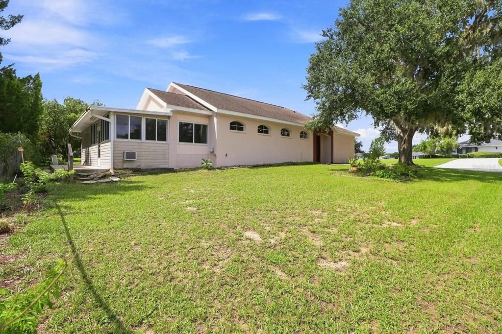 For Sale: $214,900 (2 beds, 2 baths, 1697 Square Feet)