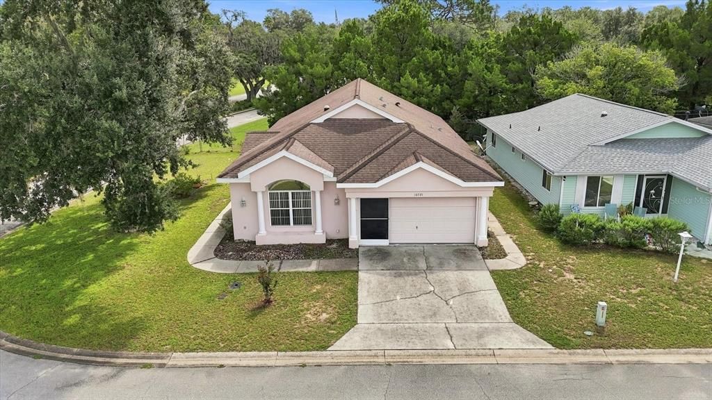 For Sale: $214,900 (2 beds, 2 baths, 1697 Square Feet)