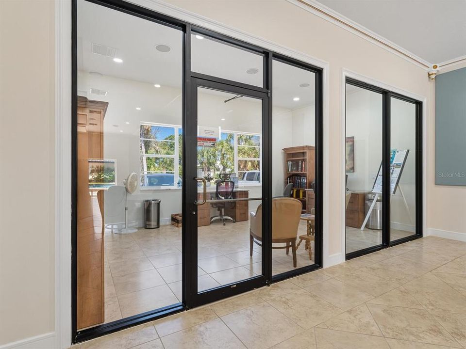 En Venta: $399,000 (2 camas, 2 baños, 1007 Pies cuadrados)