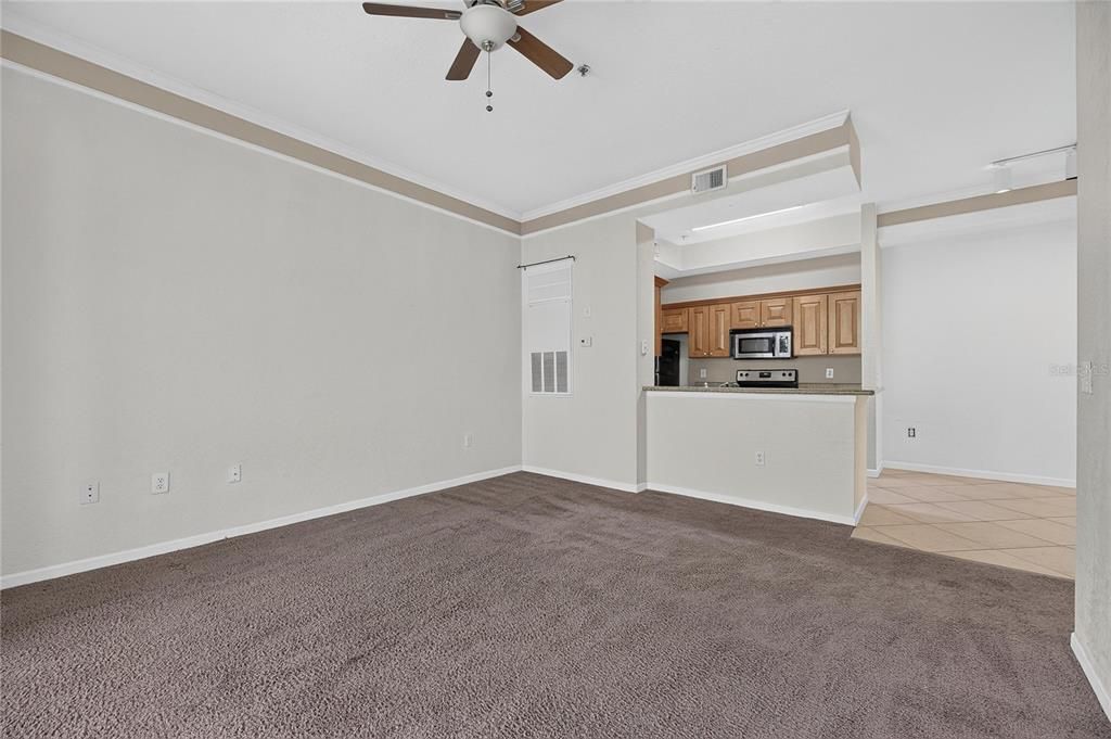 Active With Contract: $117,000 (1 beds, 1 baths, 780 Square Feet)