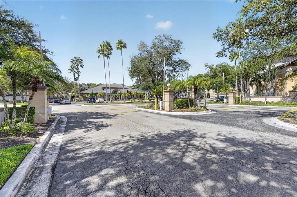 Active With Contract: $117,000 (1 beds, 1 baths, 780 Square Feet)