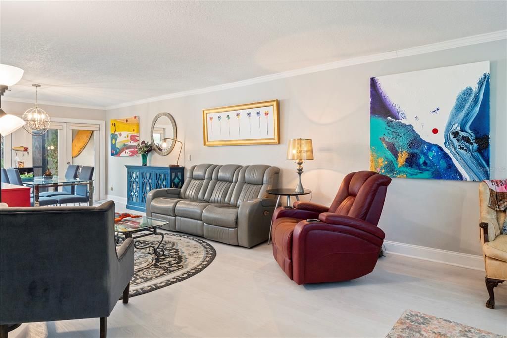 En Venta: $339,000 (3 camas, 2 baños, 1602 Pies cuadrados)