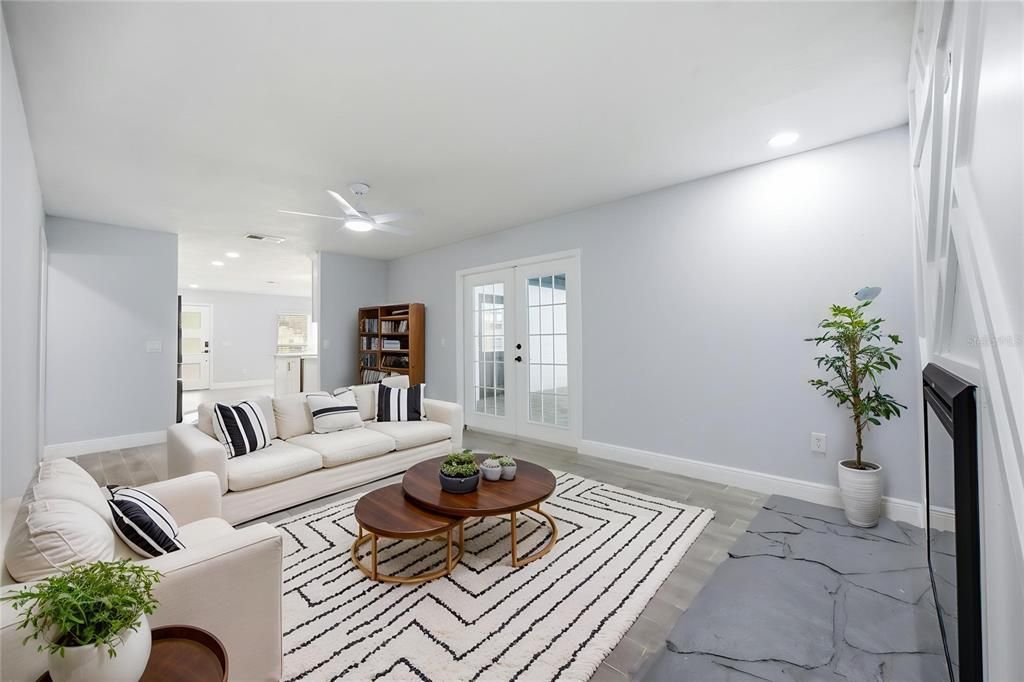En Venta: $564,900 (3 camas, 2 baños, 1446 Pies cuadrados)