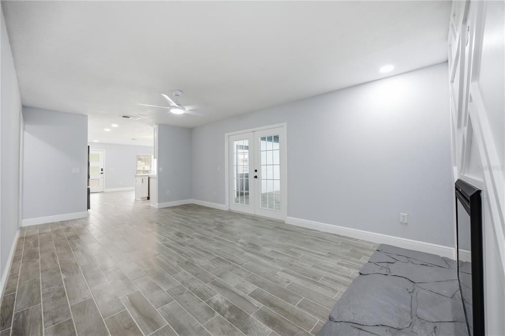 En Venta: $564,900 (3 camas, 2 baños, 1446 Pies cuadrados)