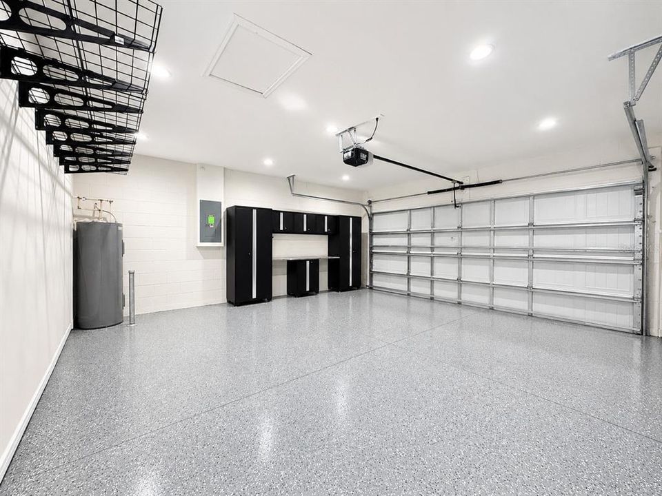 На продажу: $399,999 (3 спален, 2 ванн, 1826 Квадратных фут)