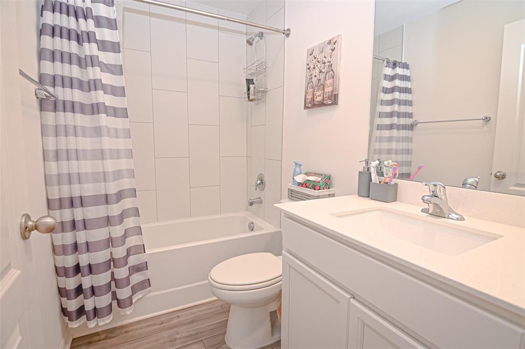 For Rent: $1,700 (2 beds, 2 baths, 1445 Square Feet)