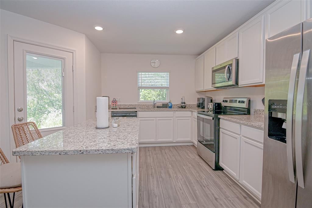 For Rent: $1,700 (2 beds, 2 baths, 1445 Square Feet)