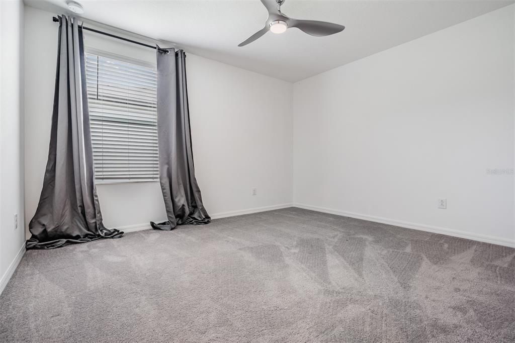 En Renta: $2,800 (5 camas, 2 baños, 2389 Pies cuadrados)