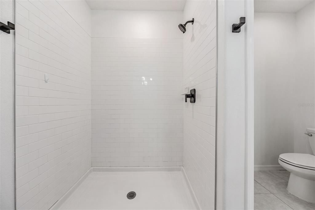 En Renta: $2,800 (5 camas, 2 baños, 2389 Pies cuadrados)