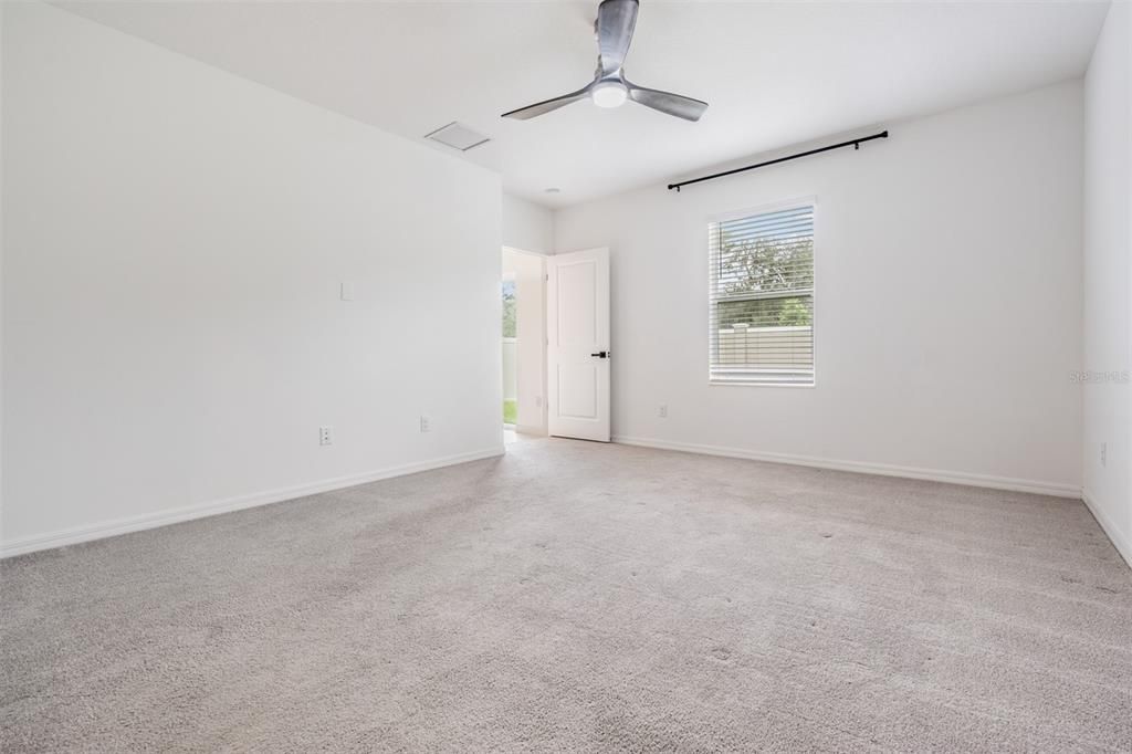En Renta: $2,800 (5 camas, 2 baños, 2389 Pies cuadrados)