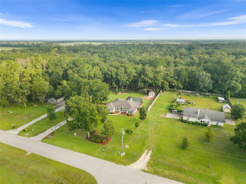 For Sale: $439,900 (4 beds, 2 baths, 1732 Square Feet)