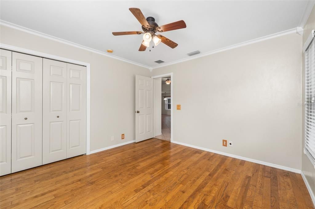 For Sale: $439,900 (4 beds, 2 baths, 1732 Square Feet)