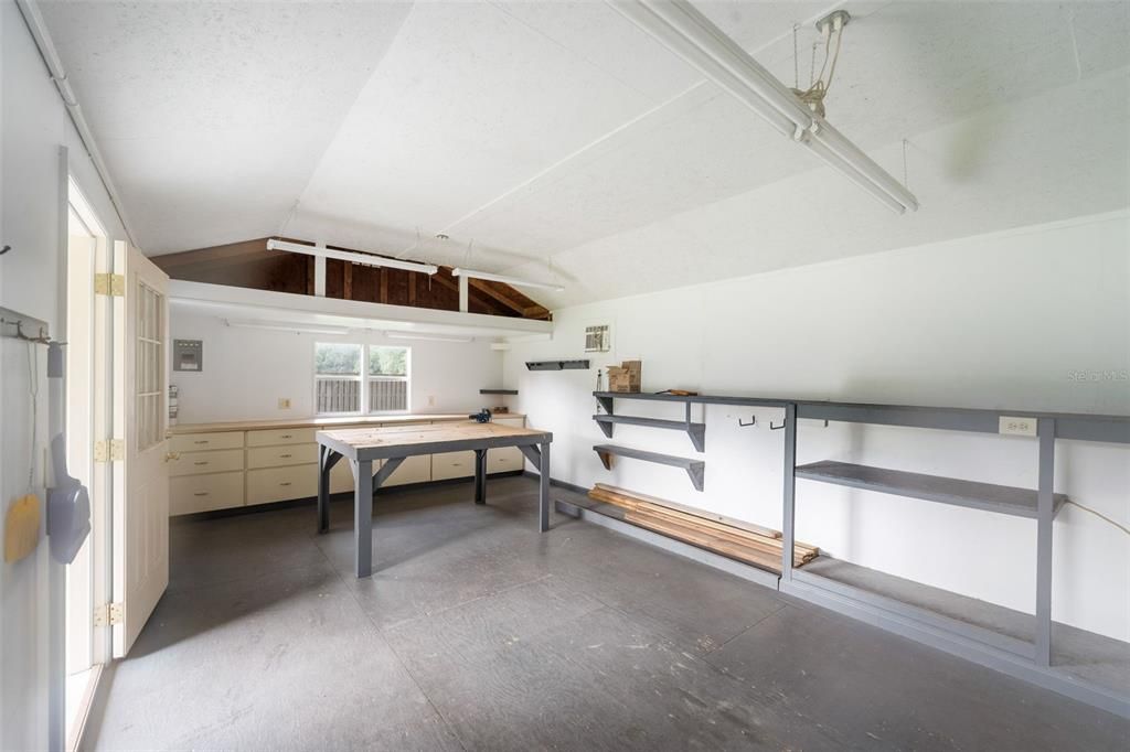 For Sale: $439,900 (4 beds, 2 baths, 1732 Square Feet)